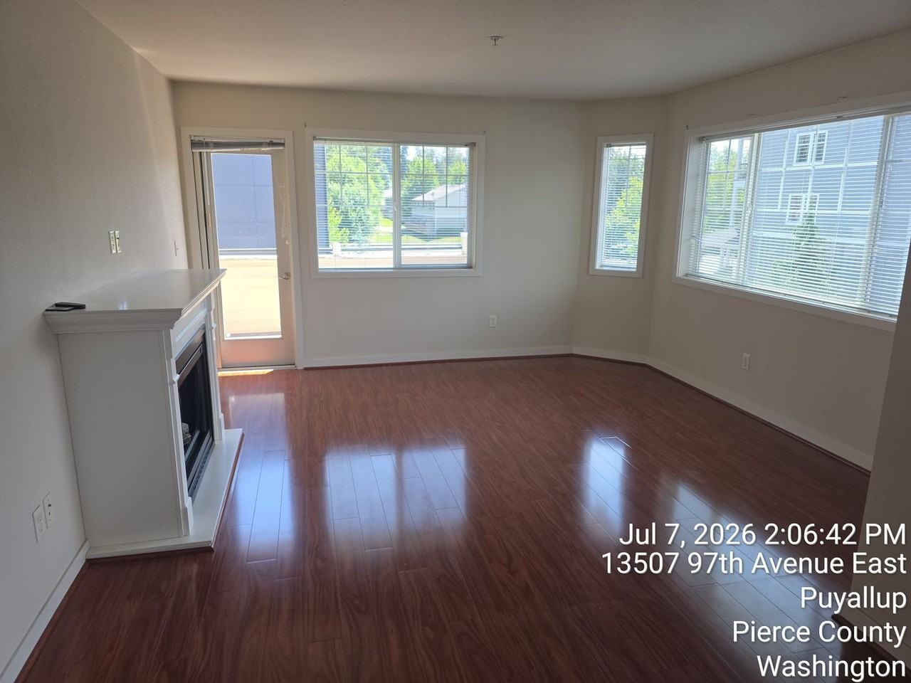 13507 97th Ave E #303 - Photo 5 of 18