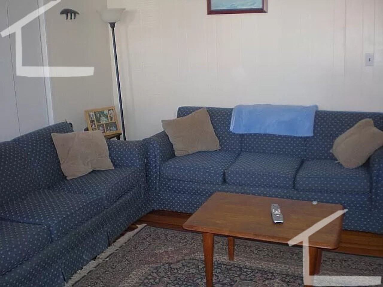 435 Washington St - Photo 3 of 7
