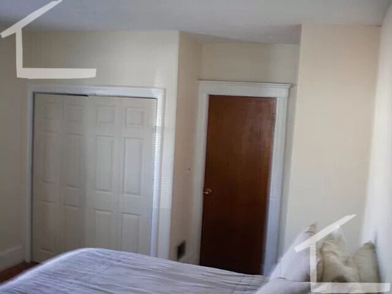 435 Washington St - Photo 5 of 7