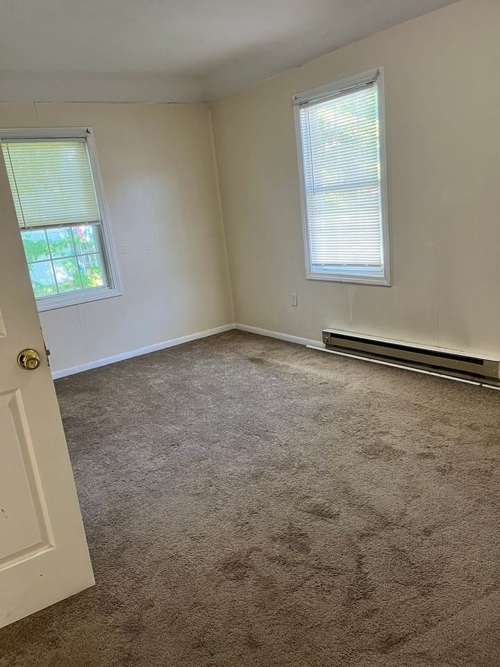 16 16 Dudley Street - 16 Dudley Street 2nd FL - Photo 6 of 9