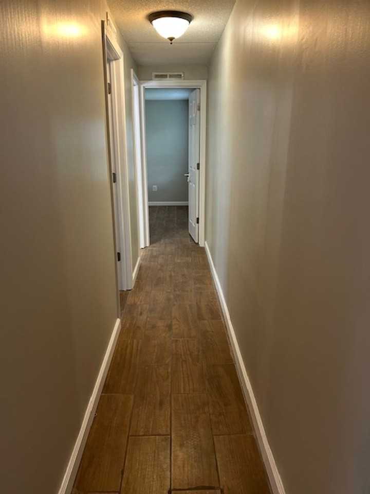 1245 Howell Rd - Photo 4 of 11