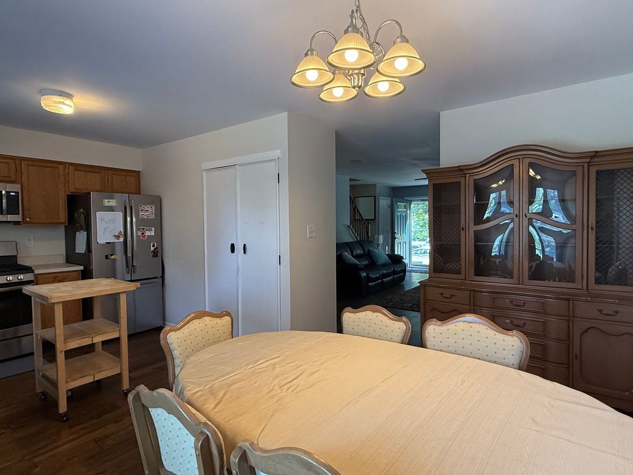 195 Longford Rd - Photo 4 of 16
