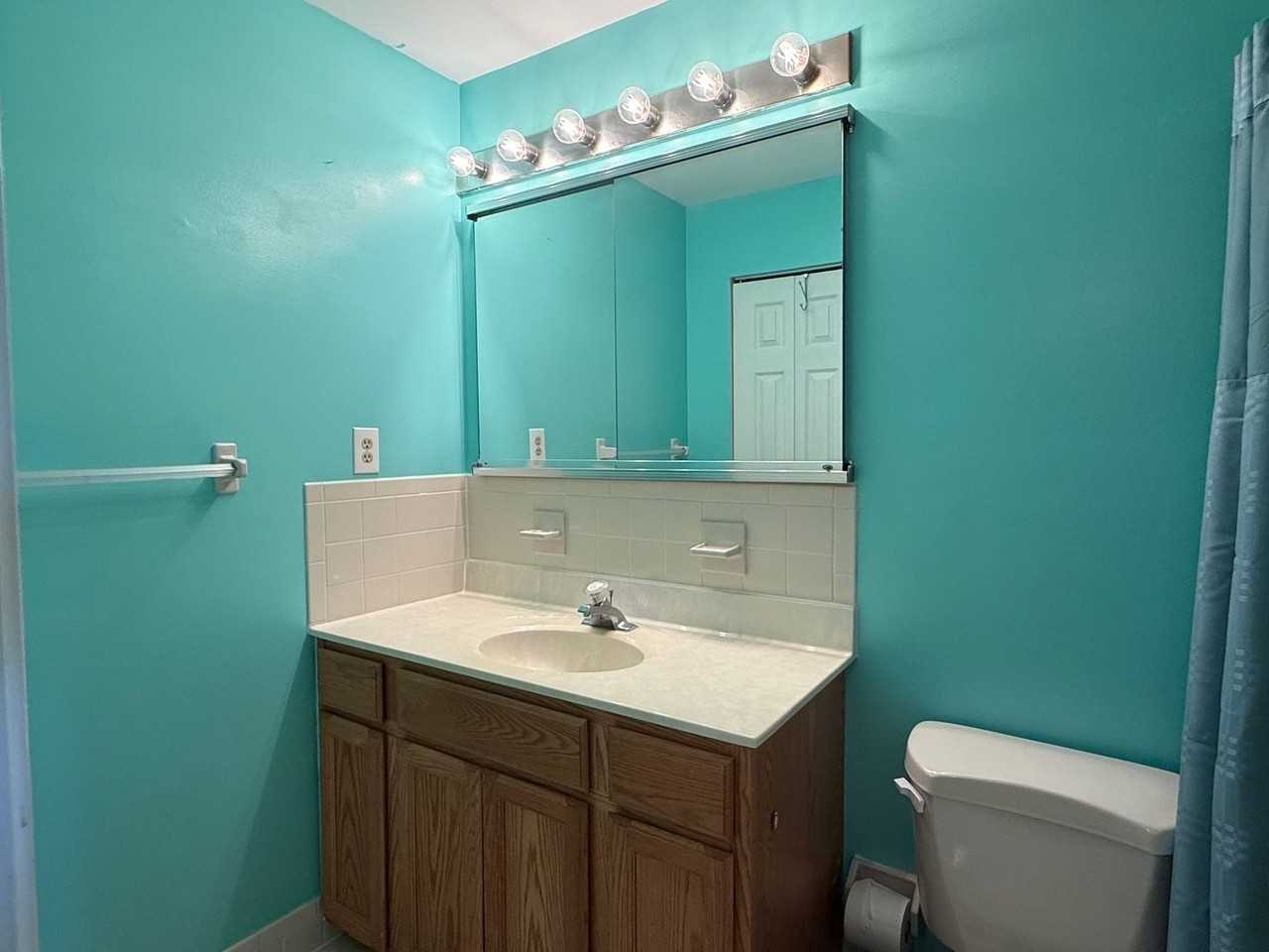 195 Longford Rd - Photo 7 of 16