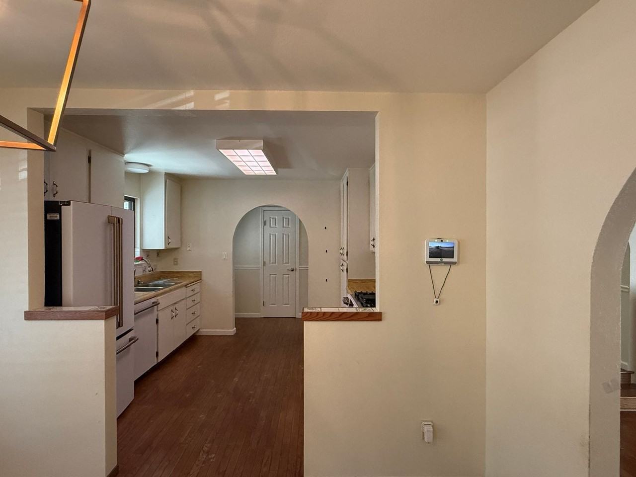 4161 Helen Ln - Photo 3 of 36
