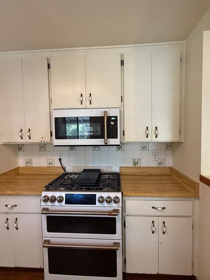 4161 Helen Ln - Photo 5 of 36