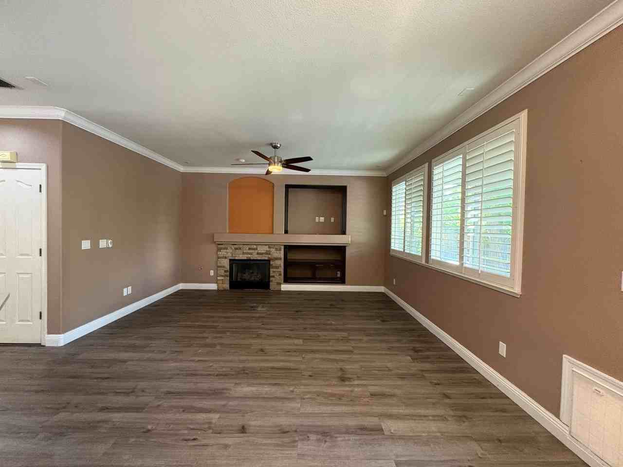 139 Ainger Cir - Photo 5 of 17