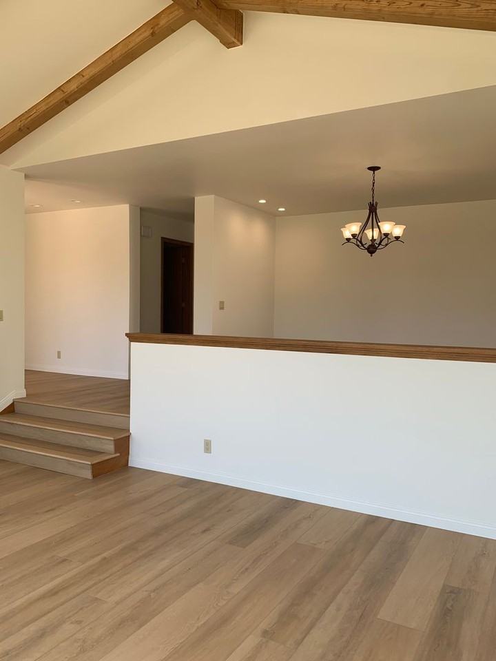 3747 Lincolnwood Dr - Photo 5 of 41
