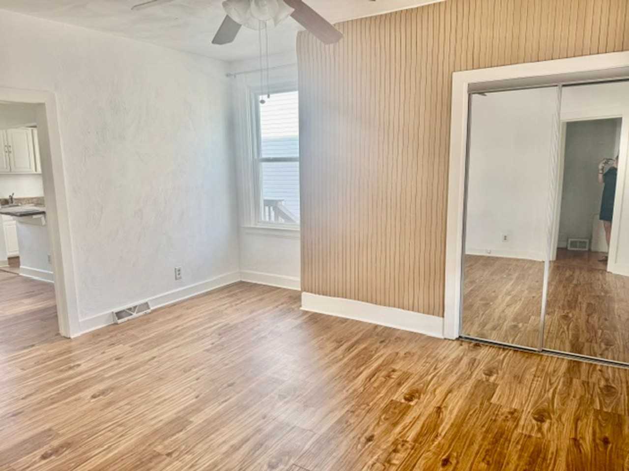 514 6th St - Photo 4 of 7