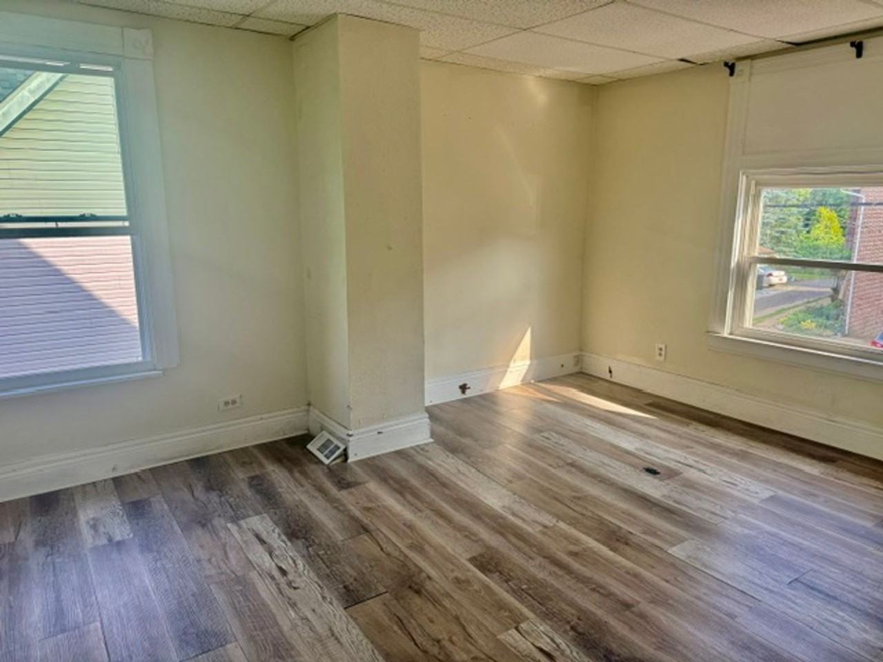 514 6th St - Photo 6 of 7