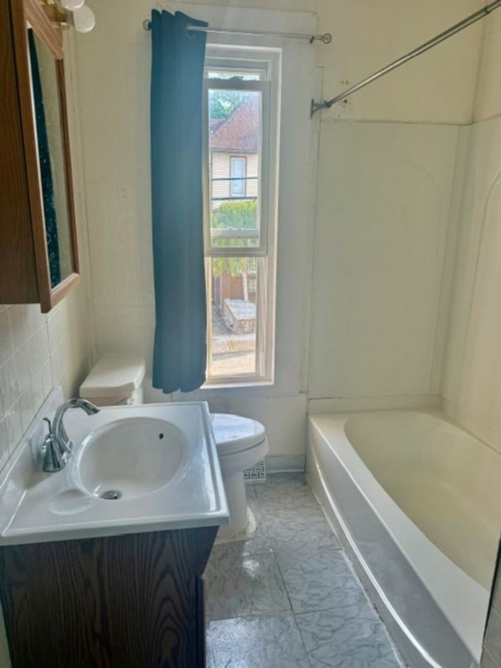 514 6th St - Photo 7 of 7