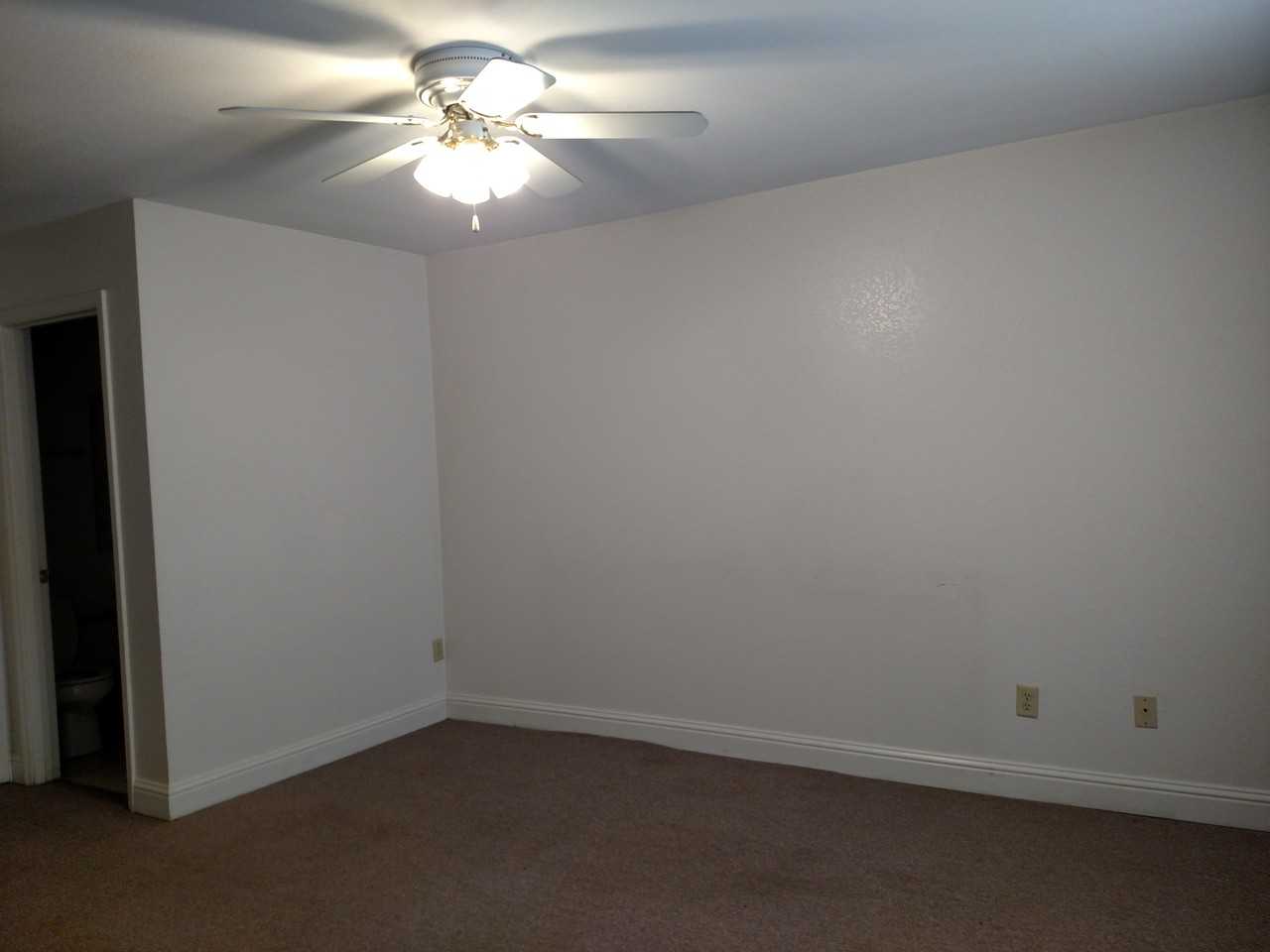 1315 E 31st St - Photo 2 of 10