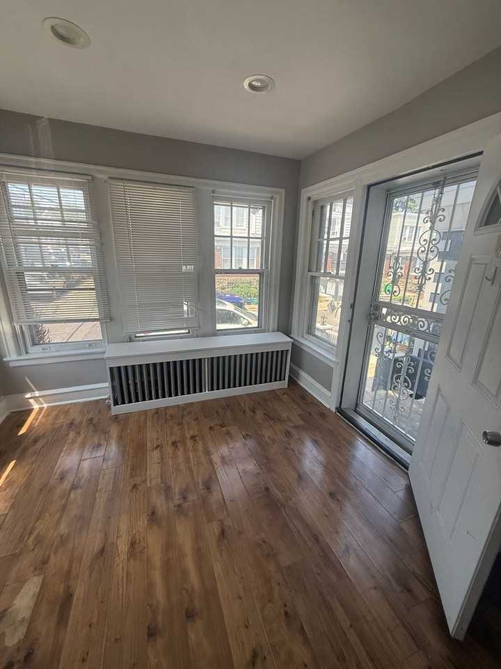 1st floor - Photo 2 of 11