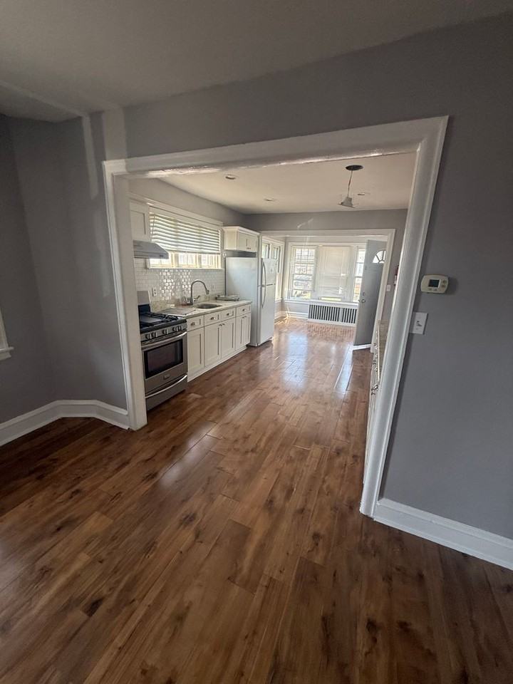 1st floor - Photo 5 of 11