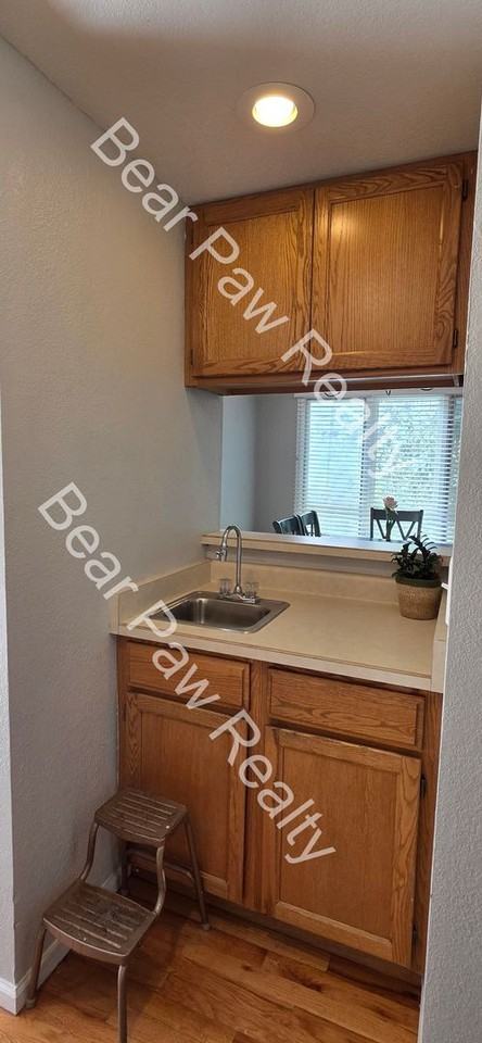 5605 Bluff Pl - Photo 7 of 36