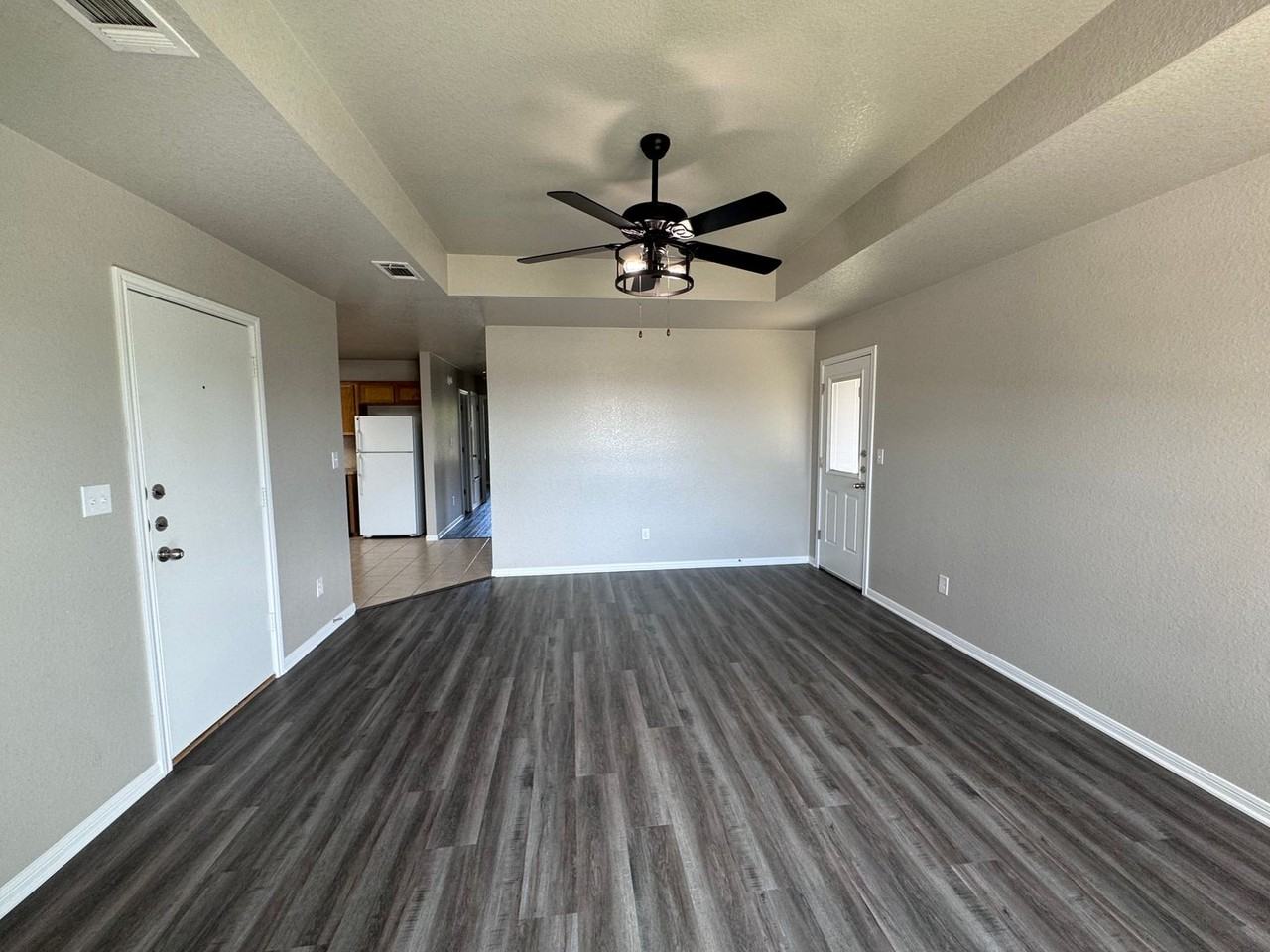 507 Bermuda - Photo 3 of 23