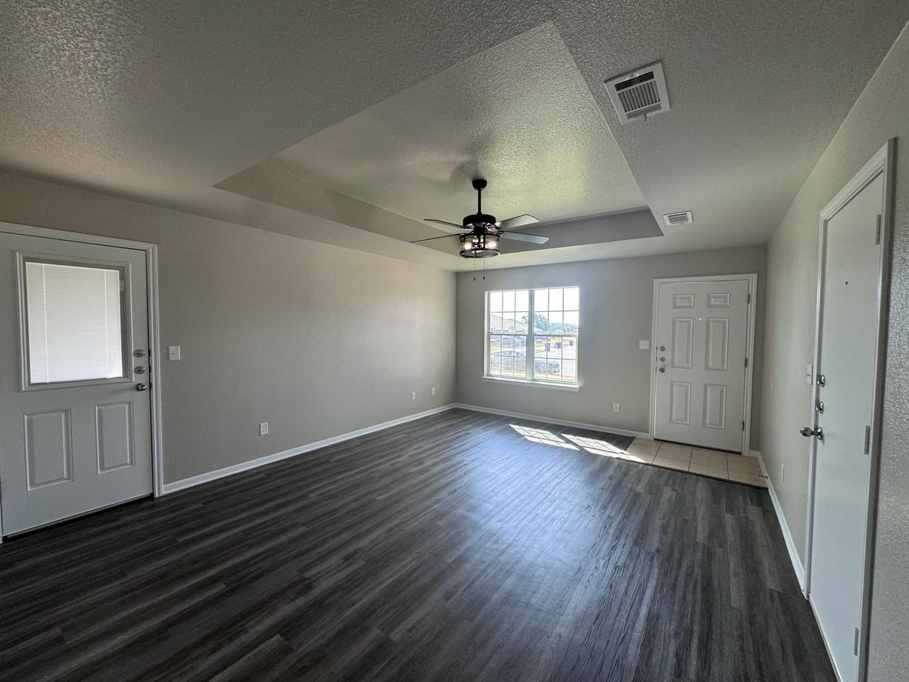 507 Bermuda - Photo 4 of 23