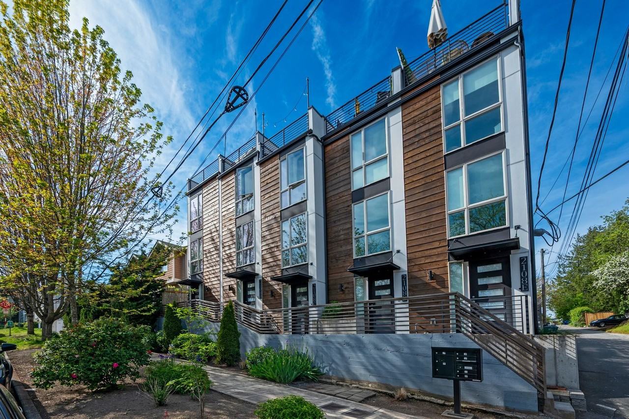 2108 E James St #A - Photo 3 of 30