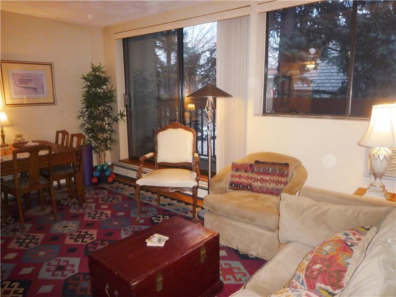 1643 Cambridge St #32 - Photo 4 of 22