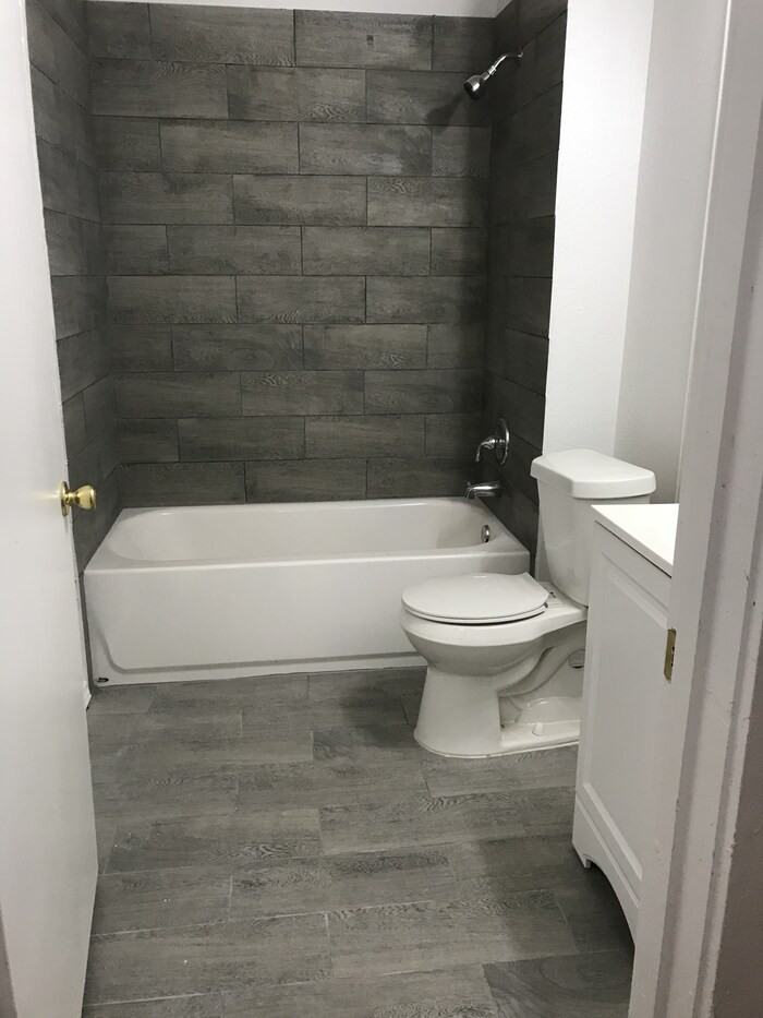 3634 Avenue N - Photo 4 of 13