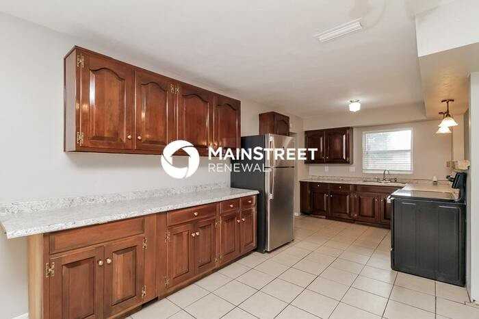 2951 Portsmouth St - Photo 5 of 16