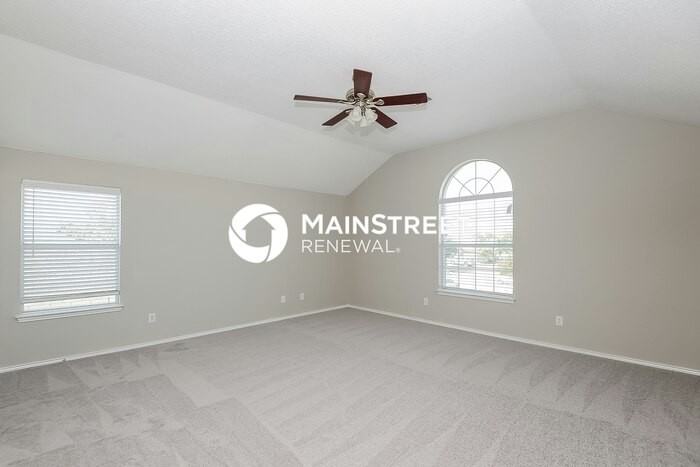 4300 Bent Oaks Dr - Photo 5 of 17