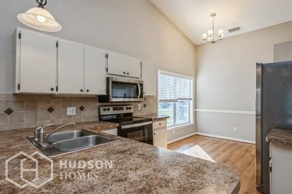 3119 Sean Way - Photo 7 of 18