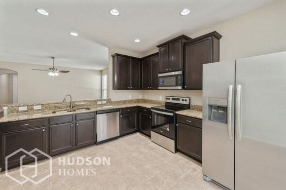 800 Whitemarsh Dr - Photo 6 of 17