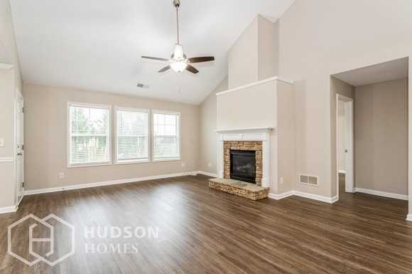 3906 Pine Village Pl - Photo 6 of 17