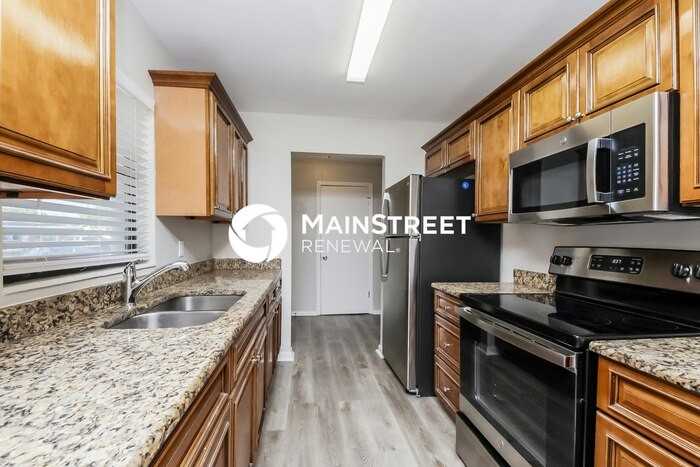1242 Linton Ave - Photo 6 of 15
