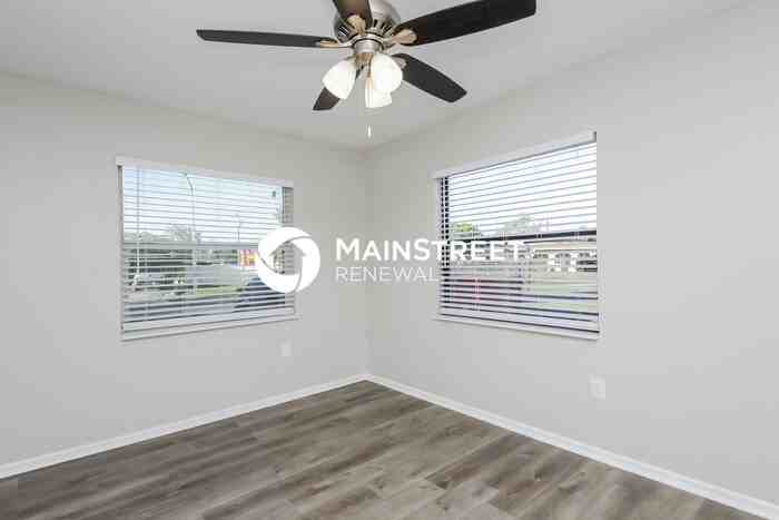 1242 Linton Ave - Photo 7 of 15
