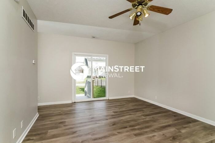 4935 Noreston St - Photo 7 of 20
