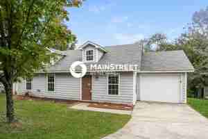 featured image of 4800 Farmview Dr