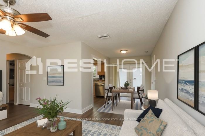 104 51st St W - Photo 5 of 18