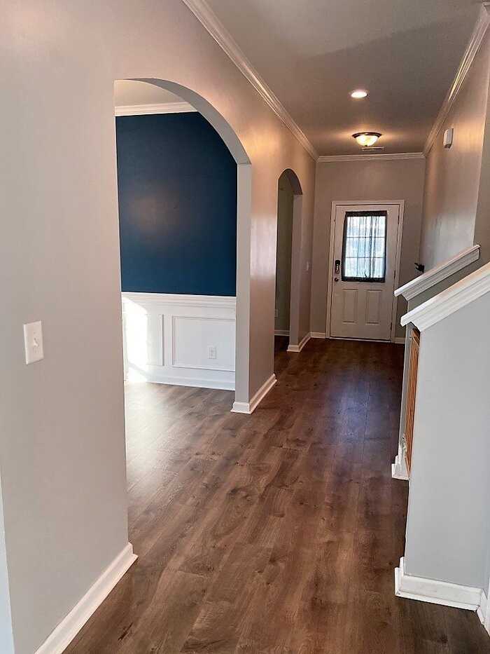 300 Bracken Fern Rd - Photo 3 of 21