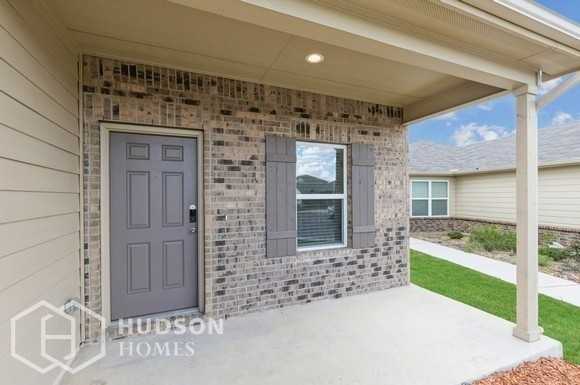 7611 Twin Pine Ct - Photo 4 of 34