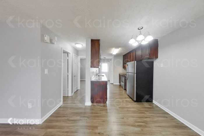 150 Deer Pkwy - Photo 4 of 18