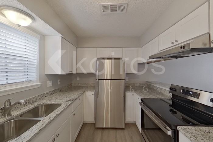 2146 Woodnote Ln - Photo 6 of 22