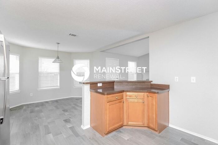 517 Bretts Way - Photo 6 of 19