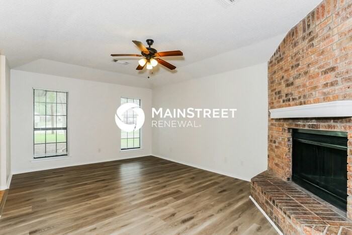 212 Arnold St - Photo 2 of 16