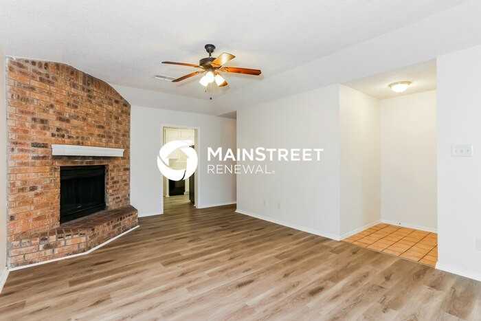 212 Arnold St - Photo 4 of 16