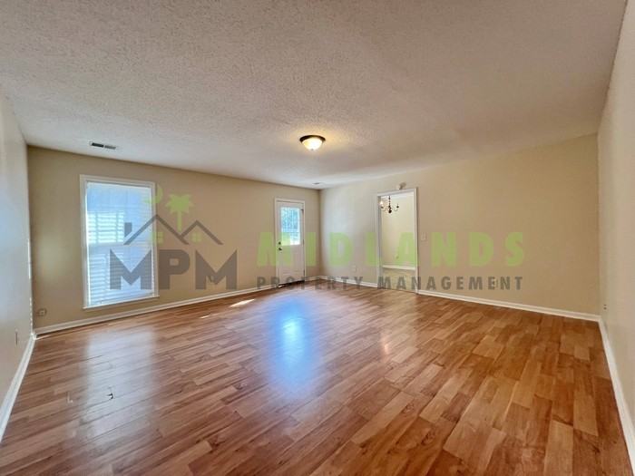 200 Cranewater Dr - Photo 3 of 43