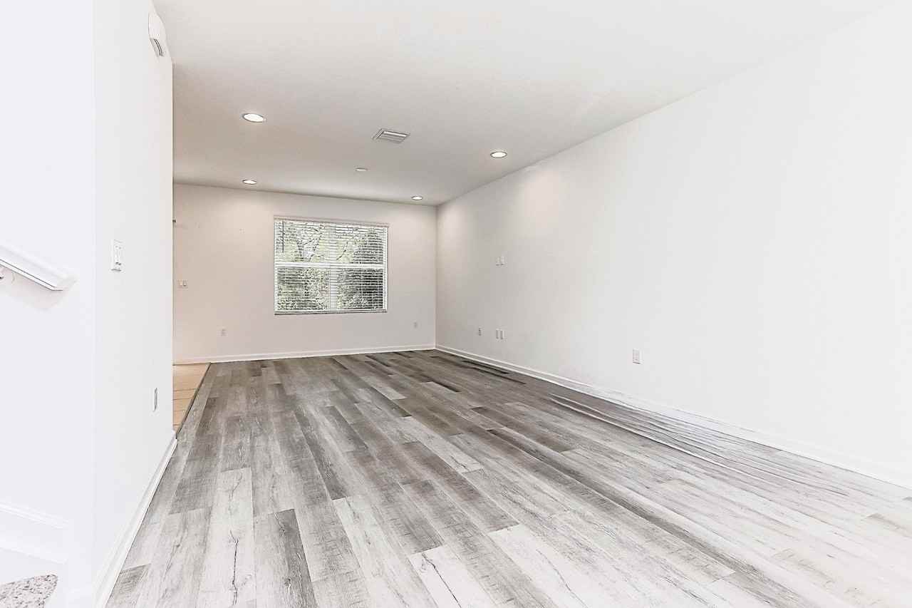 2911 NW Treviso Cir - Photo 7 of 15