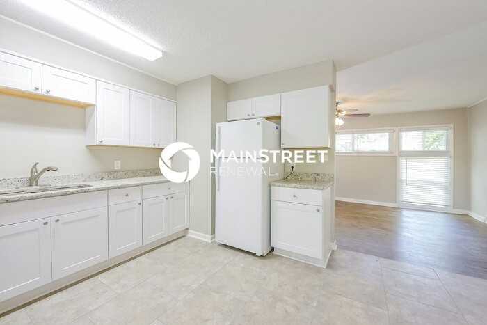 7603 E 112th Ter - Photo 7 of 16