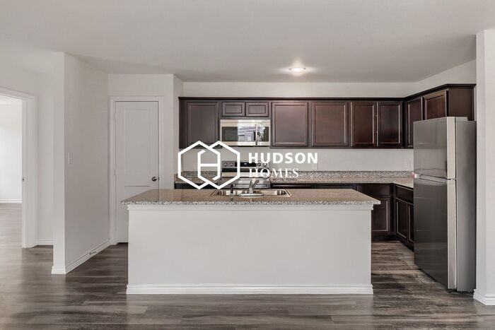 6937 Phoenix Dr - Photo 5 of 14