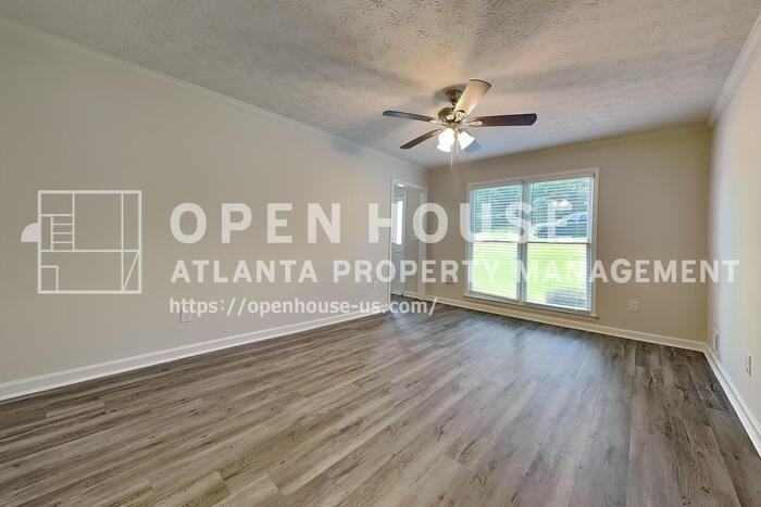 3960 Windy Shore Dr - Photo 6 of 20