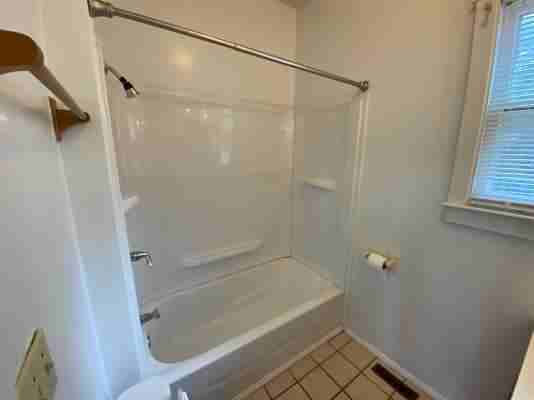 520 Oak St #1 - Photo 6 of 7