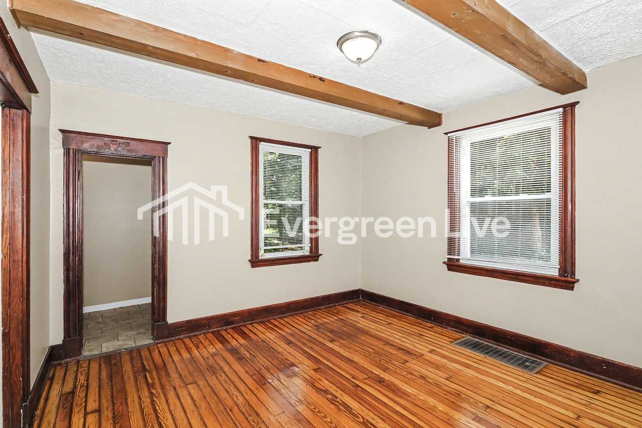 3742 Dina Ave - Photo 3 of 15