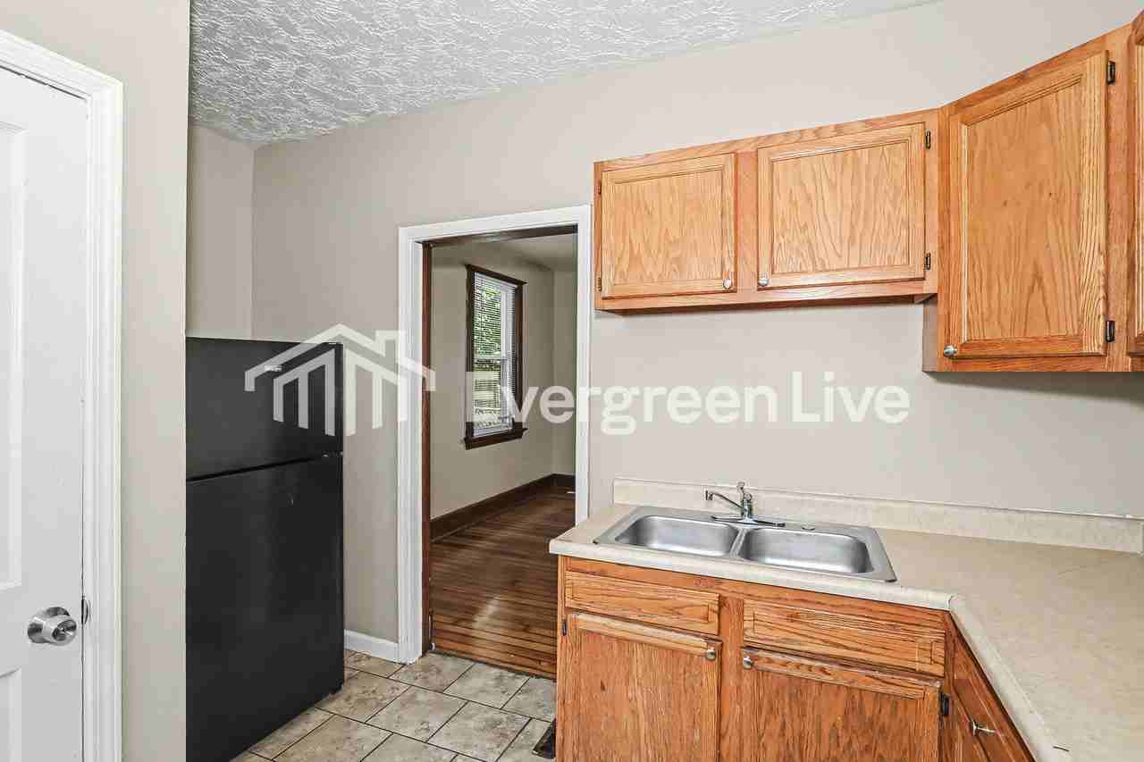3742 Dina Ave - Photo 6 of 15