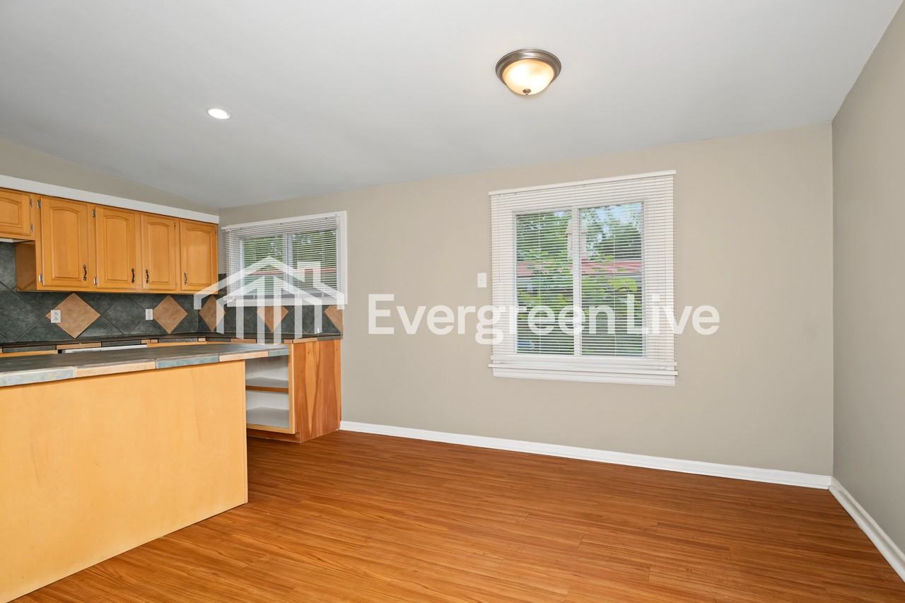 70 Taney Dr - Photo 6 of 18