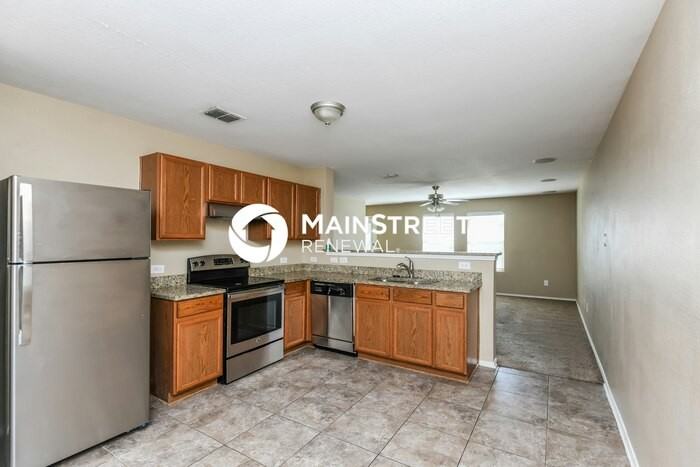 4913 Water Ridge Ln - Photo 7 of 16
